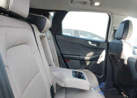 2021 Ford Escape Sel Hybrid z USA, uszkodzony, nr VIN 1FMCU0CZ7MUB25437